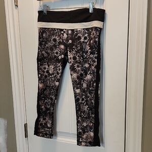 lululemon athletica Kids Leggings with Black and White Floral Design